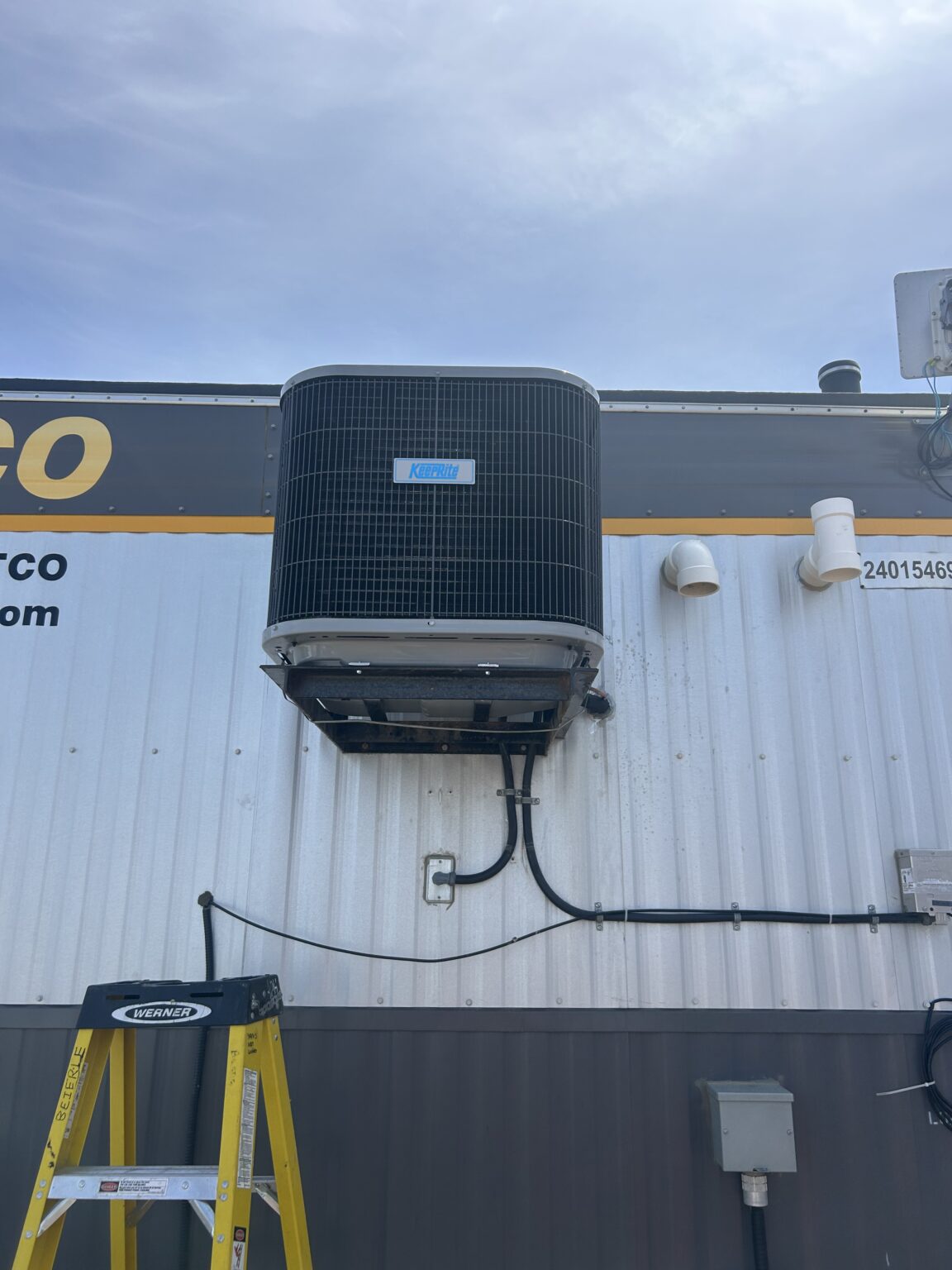 Commercial Keeprite outdoor refrigeration condensing unit professionally installed by Fire & Frost Mechanical.